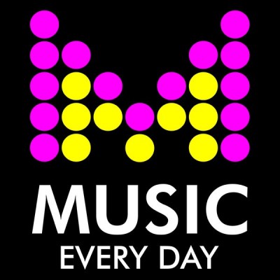 تی‌شرت طرح Music Every Day