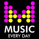 تی‌شرت طرح Music Every Day